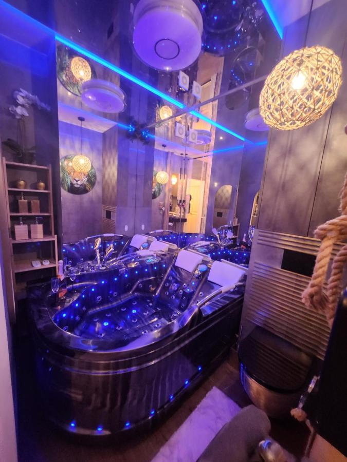 Warszawa Wola Wyjatkowe Studio Z Jacuzzi, Sauna I Fotelem Do Masazu - Exceptional Studio In Warsaw With Jacuzzi, Sauna And Massage Chair Buitenkant foto